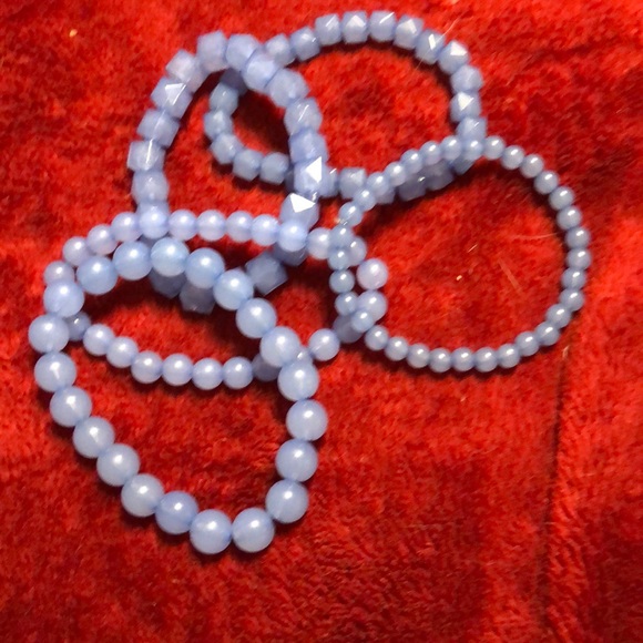 Multiple periwinkle bracelets - Picture 3 of 3